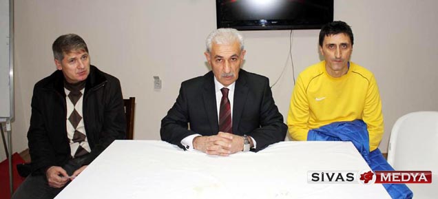 Sivas 4 Eylül Belediyespor, Teknik Direktör Çiçek’le Anlaştı!