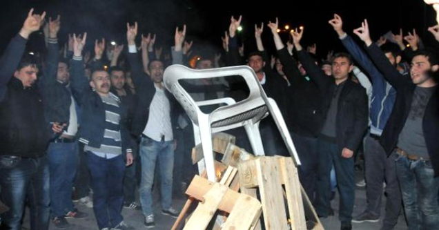 Cumhuriyet Üniversitesi’nde Öğrenci Kavgası;1’i Güvenlik Görevlisi 7 Yaralı